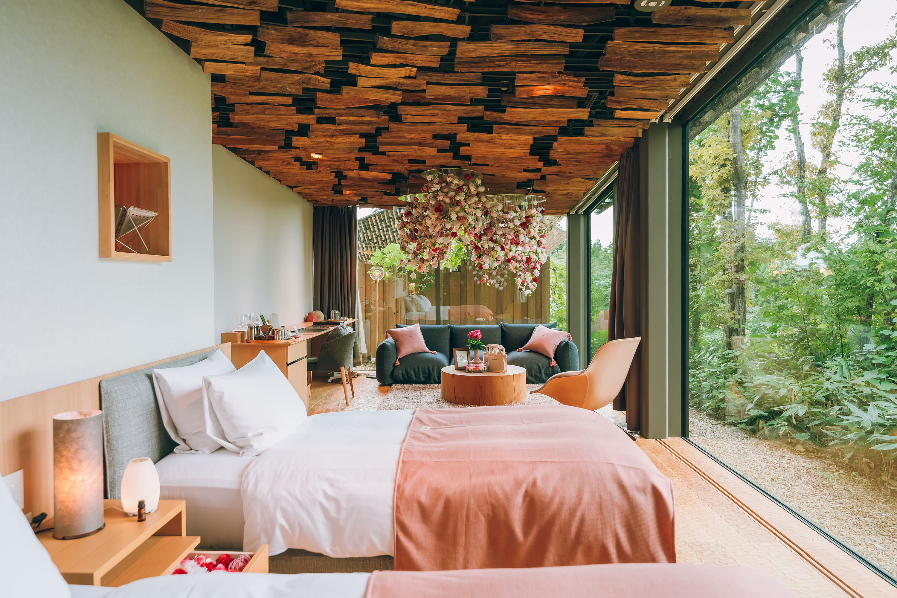 ジュリーク×Snow Peak FIELD SUITE SPA HEADQUARTERS コラボレーションプランのご案内